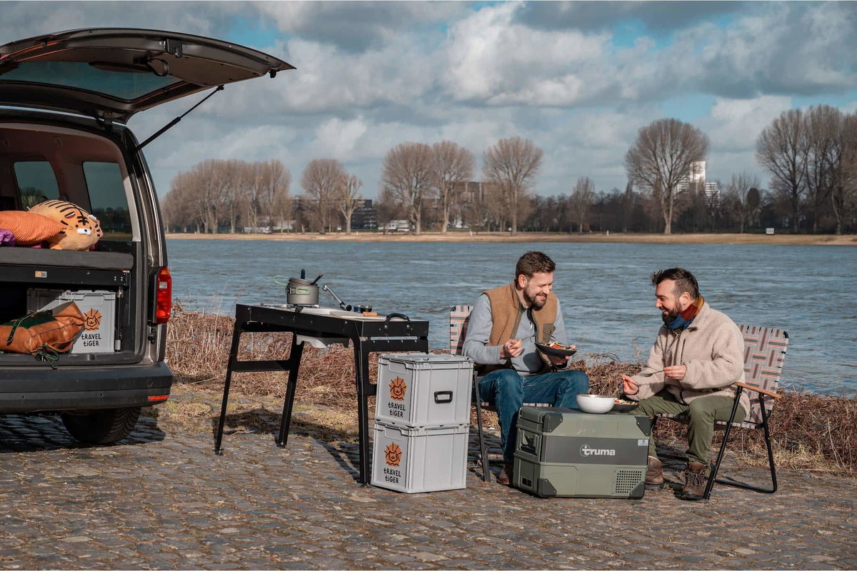 La cuisine de camping "Cuisine" est flexible et s'adapte à tes besoins. © travel tiger