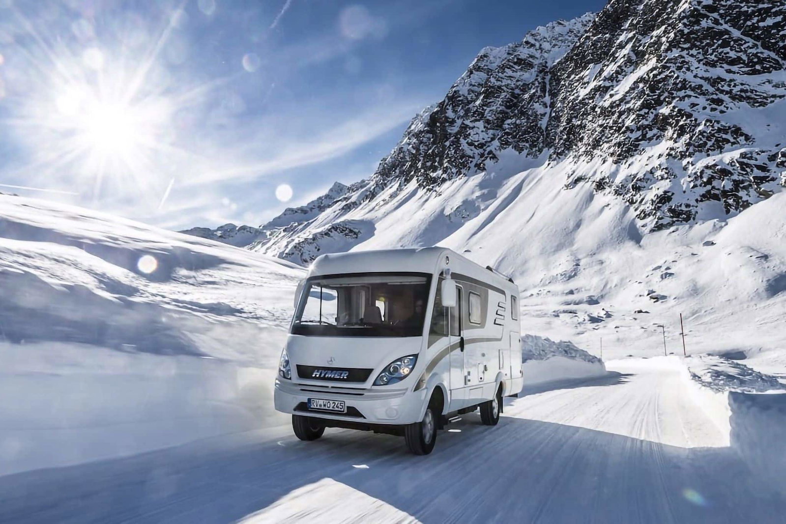 Camping d'hiver : voici comment équiper ton camping-car et ta caravane pour la saison froide
