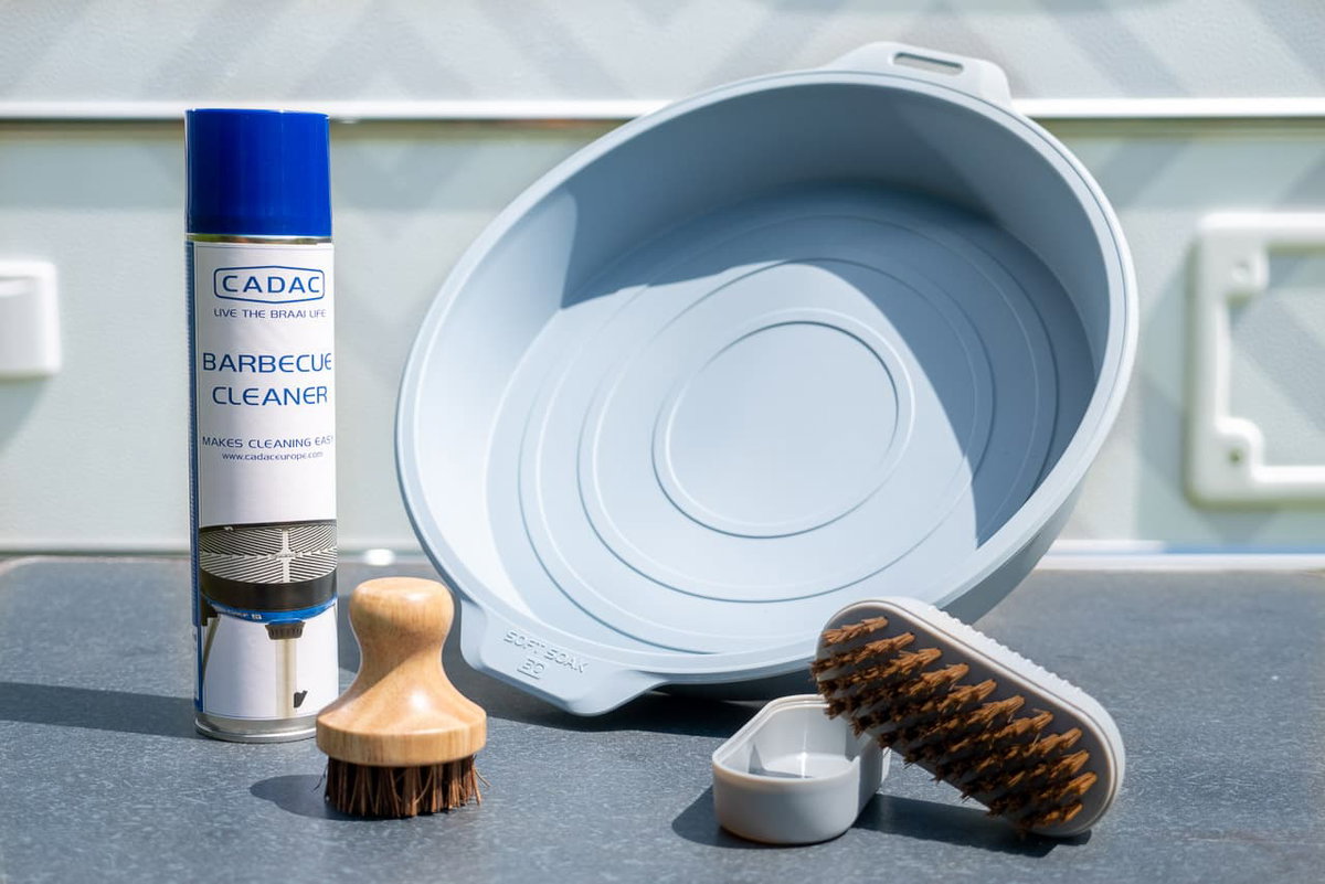 Nettoyant CADAC et accessoires pour nettoyer les revêtements antiadhésifs