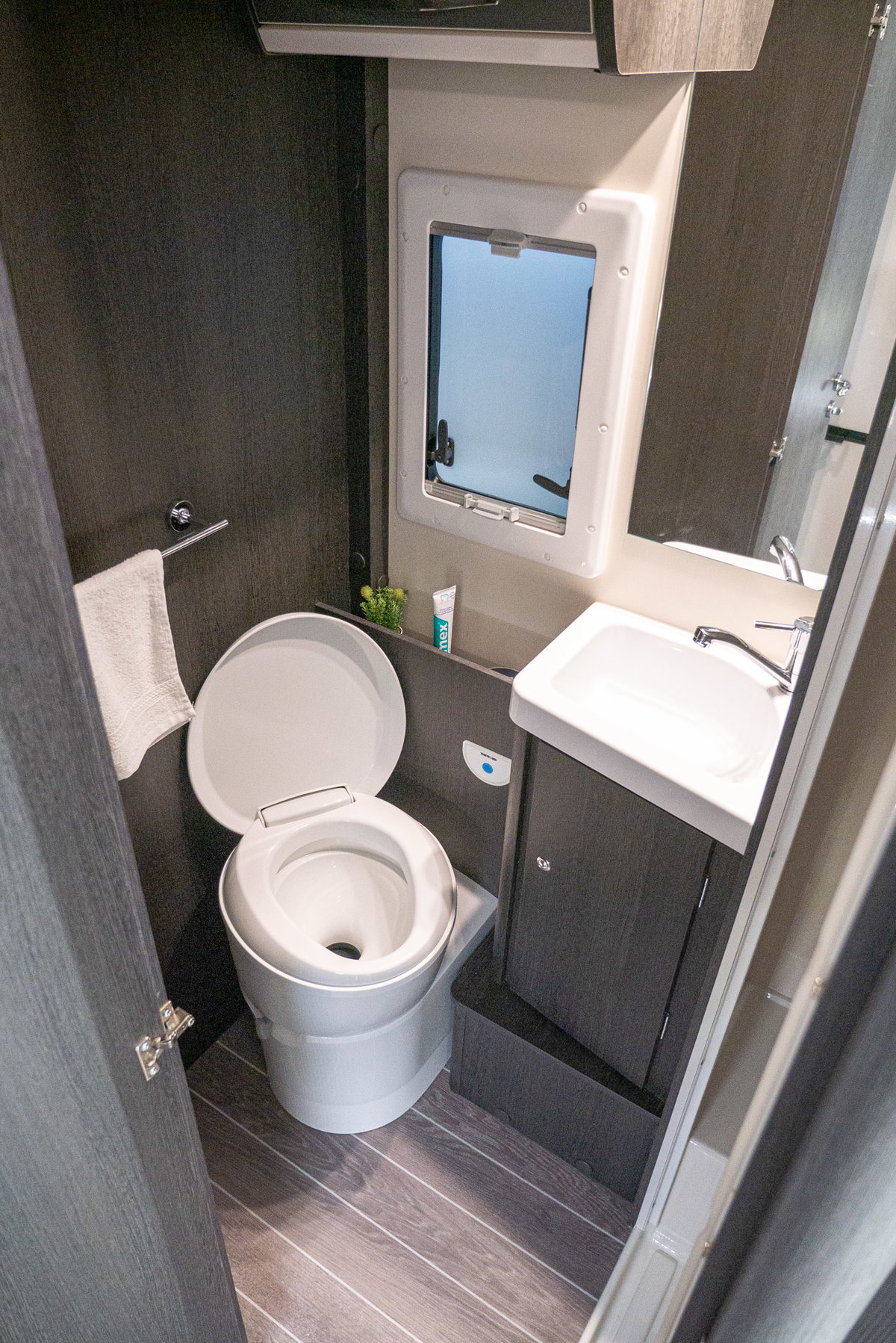 Roller Team Kronos 279 M Caravan Salon 2023 Bad