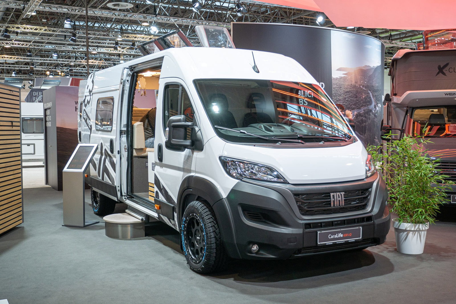 Weinsberg CaraLife 630 LQ (2024) : plan d'ensemble raffiné avec Secret Shower et cabine de conduite séparée - avec visite à 360° !