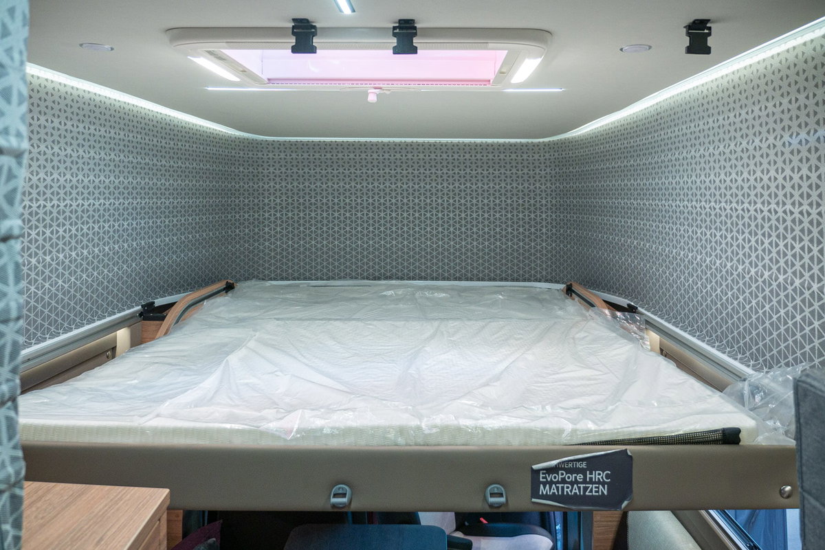 Weinsberg X-Cursion CUV 500 LT Hubbett Caravan Salon 2023