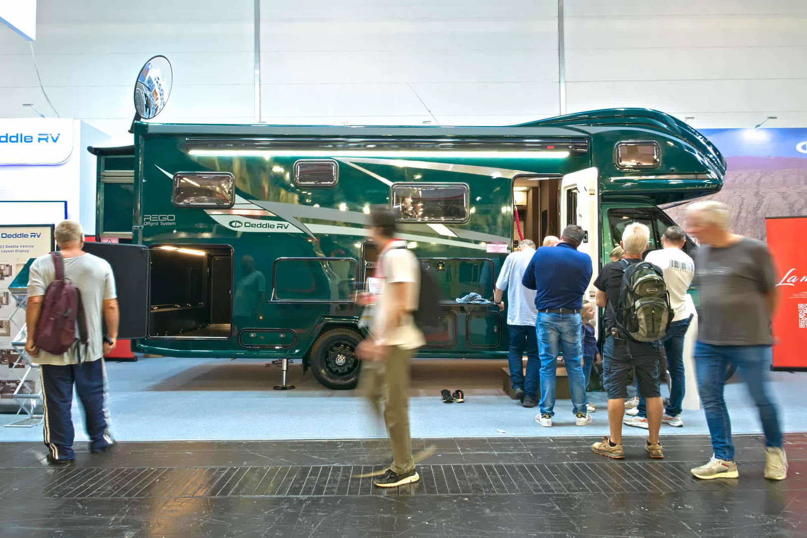 Deddle Carbonic Liner 78 : camping-car de Chine pour des voyages de luxe au plus haut niveau