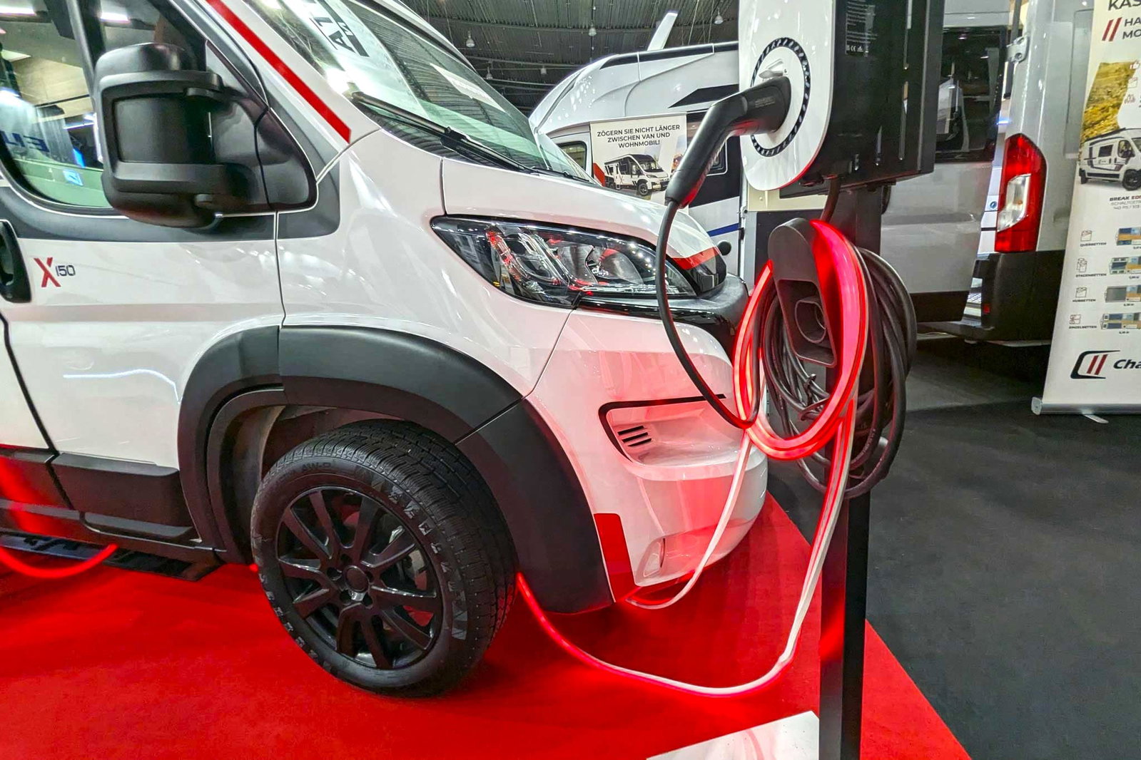 Challenger ElectriX X150 & X250 (2025) : camping-car électrique bi-modal révolutionnaire avec une autonomie d'environ 900 km